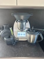 Thermomix TM6 avec de nombreux accessoires – en parfait état !